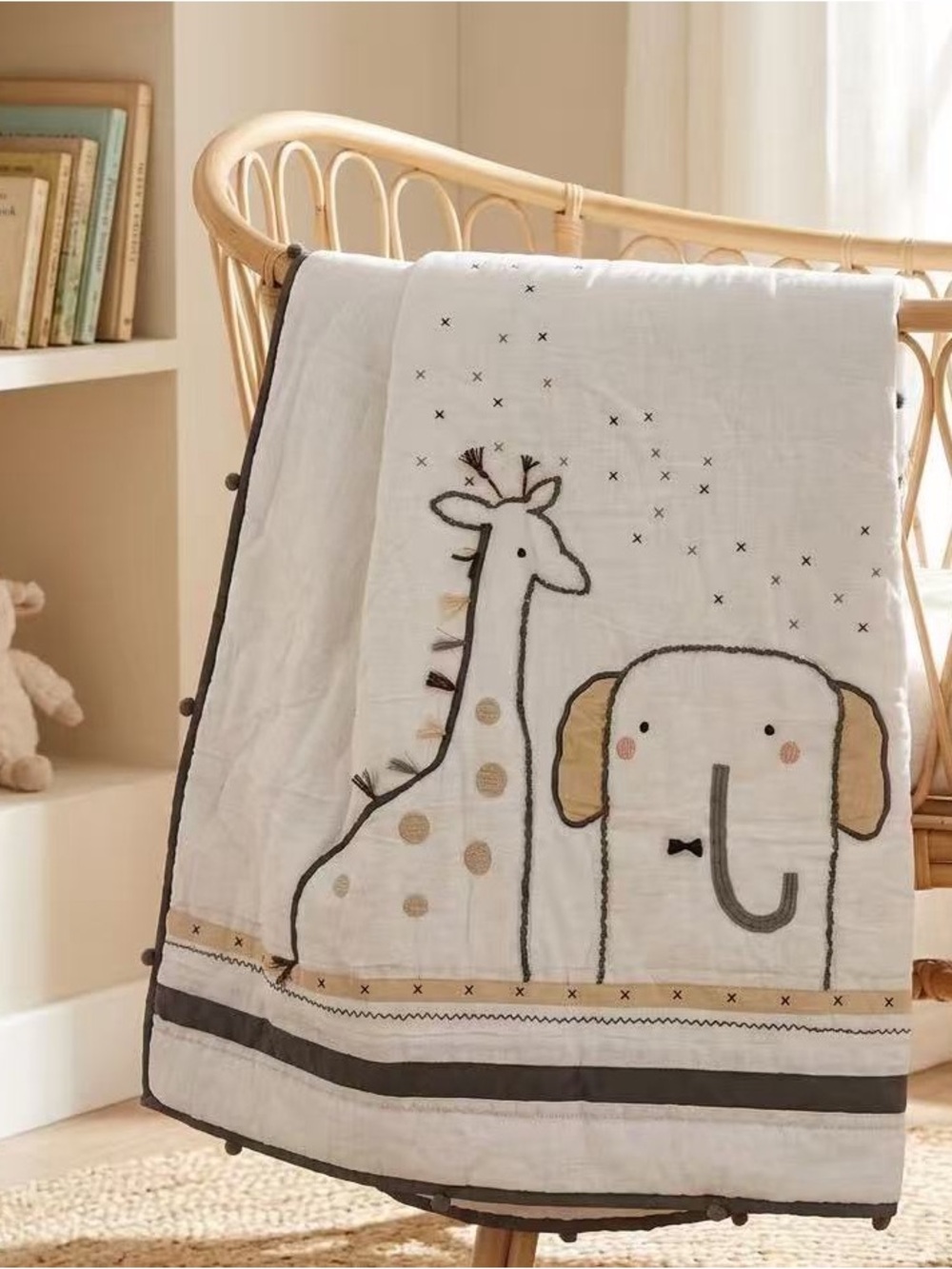 Kids' Animal Quilted Throw Blanket 50*36“  - White and Tan